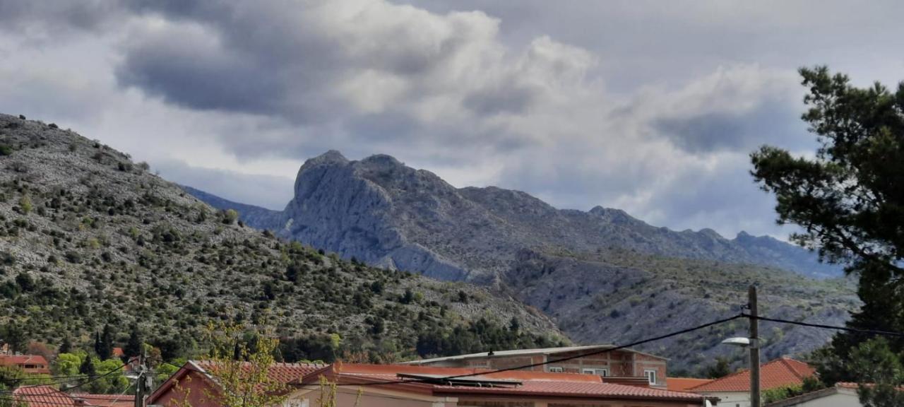 Apartmani Tinka Starigrad Paklenica Exterior photo